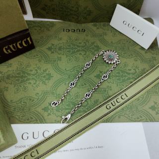 Gucci GG Floral Medallion Turquoise Accent Silver Bracelet