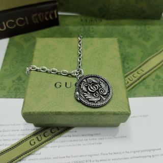 Gucci GG Engraved Medallion Pendant Necklace