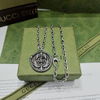 Gucci GG Engraved Medallion Pendant Necklace