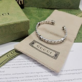 Gucci Engraved GG Twist Cuff Bracelet