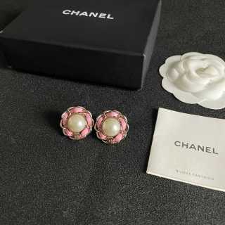 CHANEL Rosé Pearl Blossom Stud Earrings