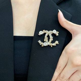 CHANEL Garden Pearl CC Floral Brooch