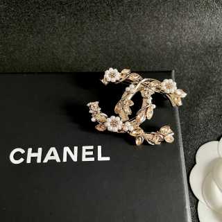 CHANEL Garden Pearl CC Floral Brooch