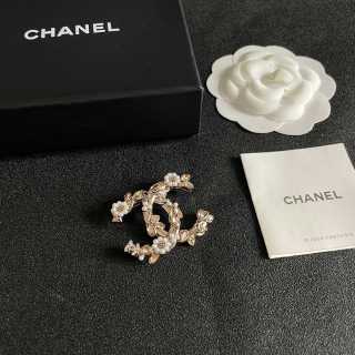 CHANEL Garden Pearl CC Floral Brooch