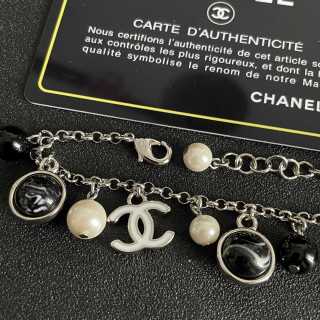 CHANEL Isadora Pearl Charm Bracelet