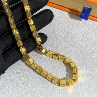 Louis Vuitton Golden Radiant Link Necklace