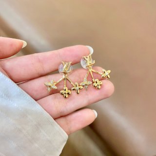 Louis Vuitton Blossom Flower Drop Earrings