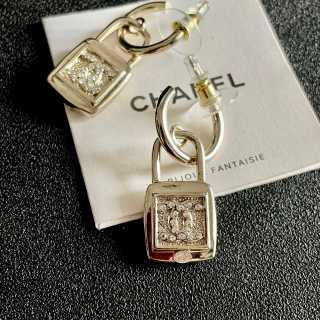 CHANEL Lock Charm Geometric Hoop Earrings