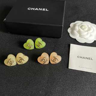 CHANEL Color Heart CC Enamel Stud Earrings