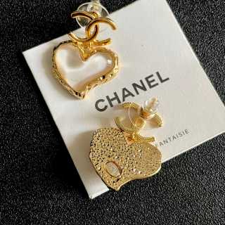 CHANEL Pearl Heart CC Charm Drop Earrings