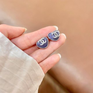 CHANEL Pearl Heart CC Stud Earrings