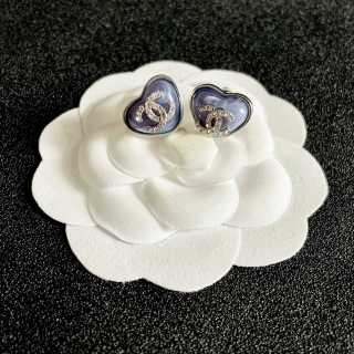 CHANEL Pearl Heart CC Stud Earrings