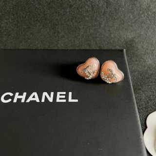 CHANEL Pearl Heart CC Stud Earrings