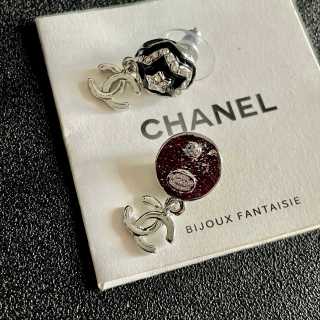 CHANEL Pearl Glow CC Charm Drop Earrings