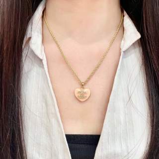 CHANEL Golden Heart Emblem Necklace
