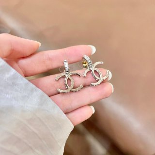 CHANEL Halo Swing CC Drop Earrings