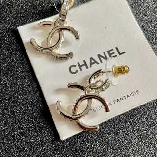 CHANEL Halo Swing CC Drop Earrings