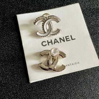 CHANEL Crystal Crest CC Stud Earrings
