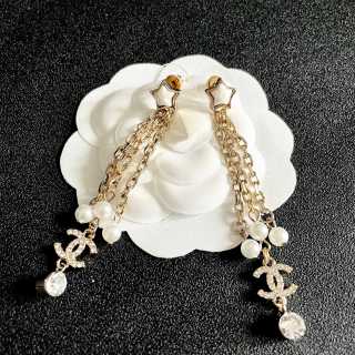 CHANEL Blossom Trail Chain Drop Earrings