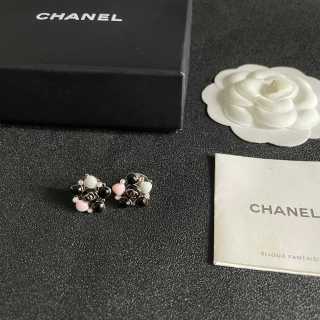 CHANEL Noir Blossom Cluster Stud Earrings