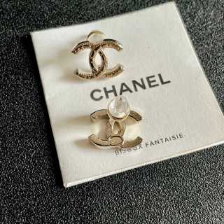 Chanel Crystal CC Stud Earrings – Elegant Luxury Fashion Jewelry