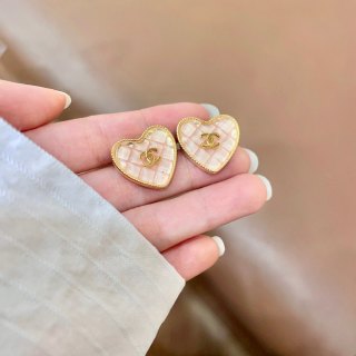 CHANEL Rosé Whisper Heart Stud Earrings