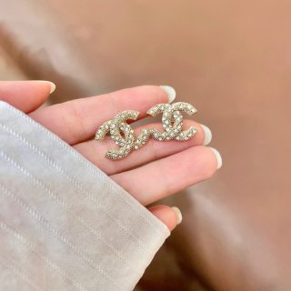 CHANEL Radiant Crest CC Stud Earrings