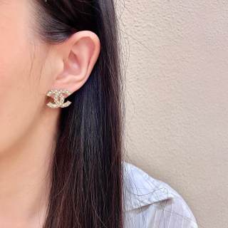 CHANEL Radiant Crest CC Stud Earrings