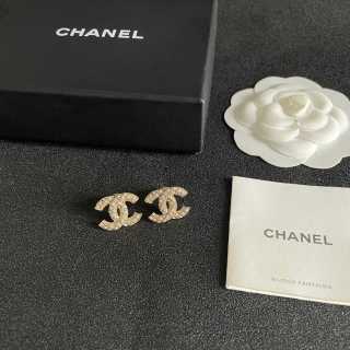 CHANEL Radiant Crest CC Stud Earrings