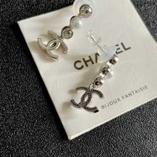 CHANEL Luminous Link CC Drop Earrings
