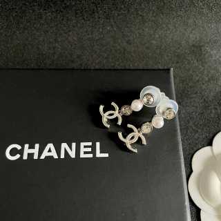 CHANEL Luminous Link CC Drop Earrings