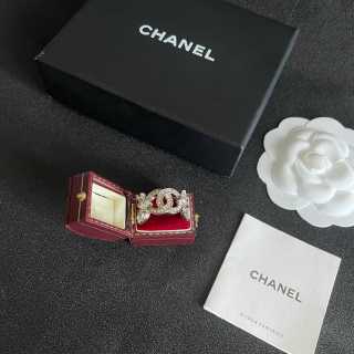 CHANEL Laurel Glow CC Ring