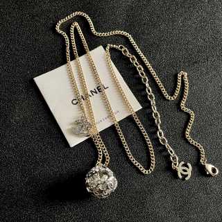 CHANEL Blooming Emblem Pendant Necklace