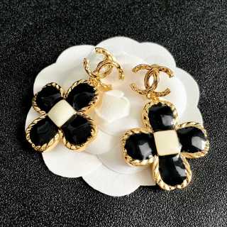 CHANEL Midnight Clover CC Drop Earrings