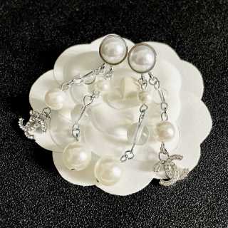 CHANEL Pearl Cascade CC Drop Earrings