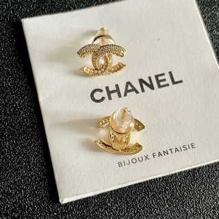 CHANEL Golden Arc CC Stud Earrings