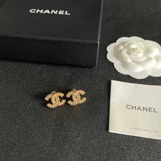 CHANEL Golden Interlock CC Stud Earrings