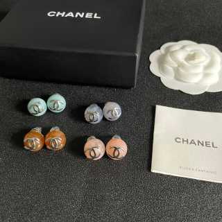 CHANEL Mosaic Pearl CC Stud Earrings