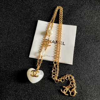 Chanel Pearl Heart Pendant Necklace – Elegant Luxury Fashion Jewelry