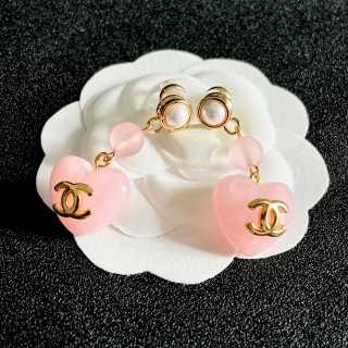 Chanel Pearl Floral Drop Earrings – Elegant Luxury Fashion Jewelry