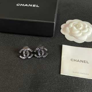 Chanel Silver Crystal CC Stud Earrings – Elegant Luxury Fashion Jewelry
