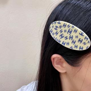 CHANEL Ivory Oval Hair Clip