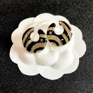Chanel Modern Sculptural Curve Stud Earrings