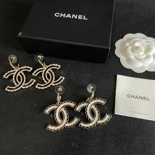 Chanel Elegant Interlocking CC Drop Earrings