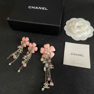 Chanel Elegant Floral Pearl Tassel Brooch