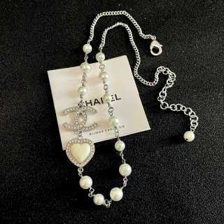 Chanel Vintage Pearl Heart Pendant Necklace