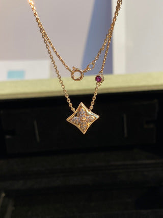 Louis Vuitton Diamond Star Bloom Pendant Necklace