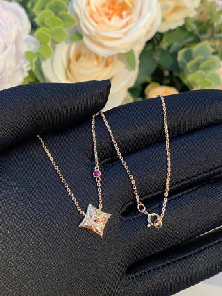Louis Vuitton Diamond Star Bloom Pendant Necklace