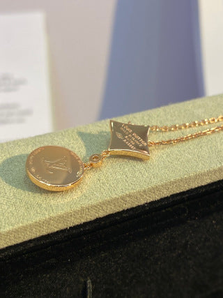 Louis Vuitton Blossom Star Pearl Pendant Necklace