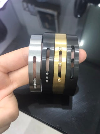Messika Move Essential Diamond Cuff Bracelet